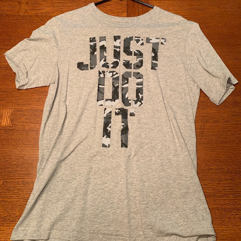 Gray nike t-shirt